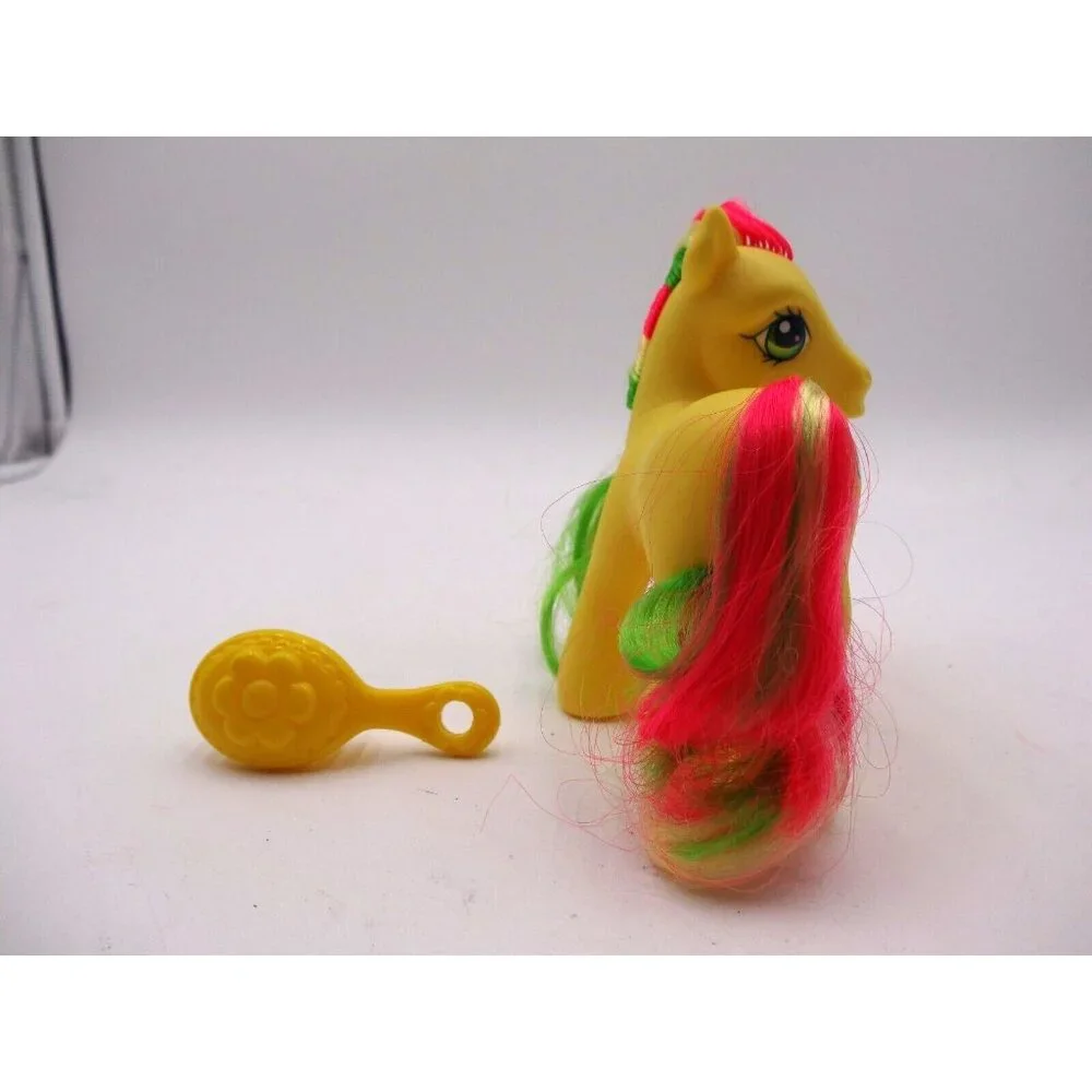My Little Pony G3 Butterfly‎ Island Dazzle Bright Kiwi Tart with Brush